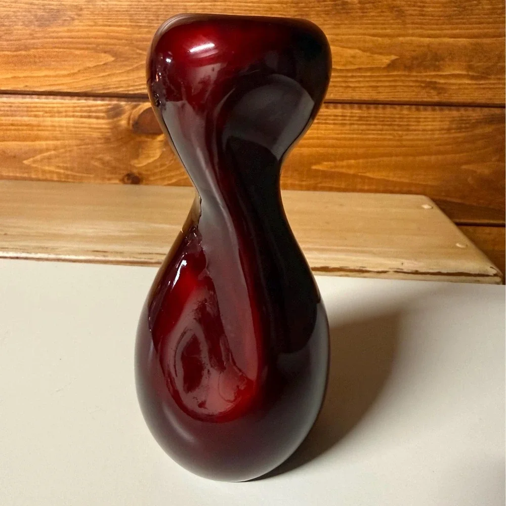 Royal Maruni | Japanese Lacquerware Porcelain | Oxblood Bamboo Leaf Bud Vase